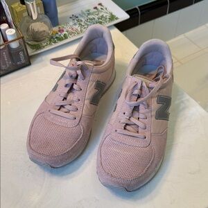 New Balance Women's Blush and Gray Sneakers